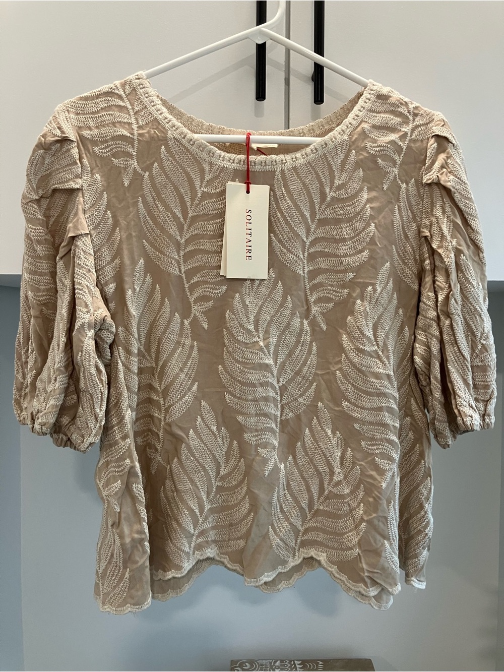 Solitaire Cream Embroidered Leaf-Pattern Puff Sleeve Top